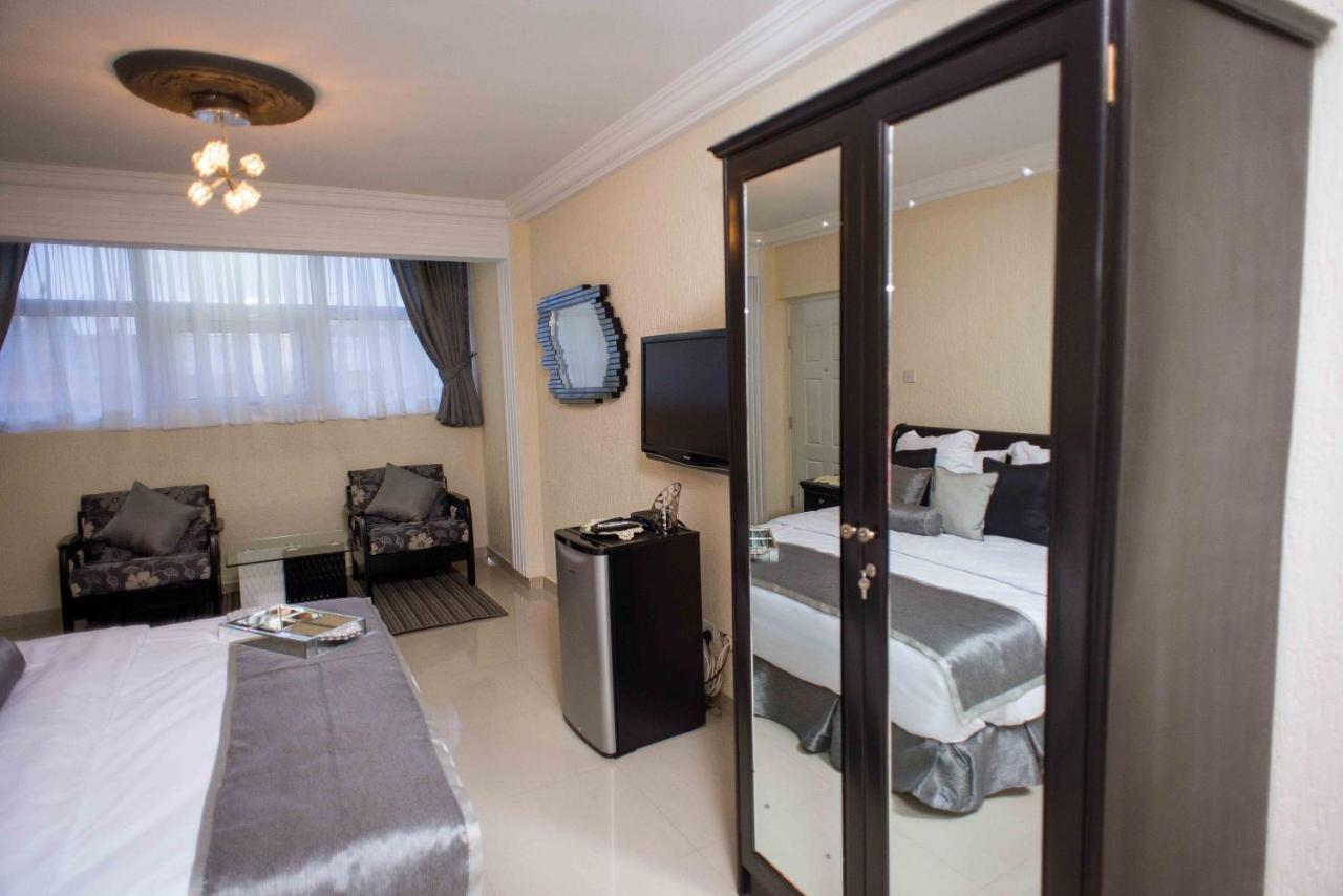 The Ritzz Exclusive Guest House Accra Ngoại thất bức ảnh